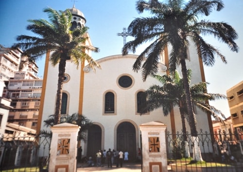 Fabios-LifeTour-Angola-2001-2003-Luanda-Cathedral-of-the-Holy-Saviour-13244-cover