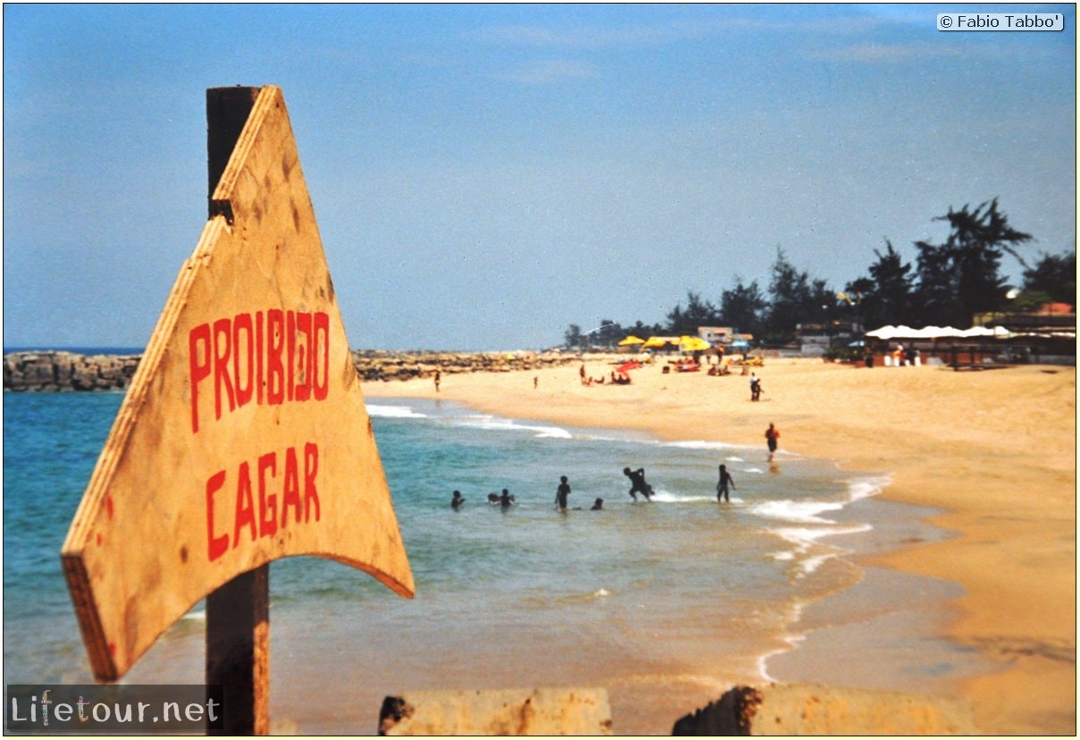 Fabios-LifeTour-Angola-2001-2003-Luanda-La-Ilha-13171-cover-2