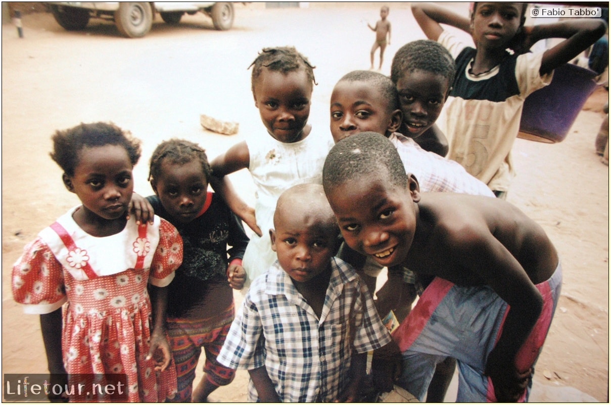 Fabios-LifeTour-Angola-2001-2003-Luanda-Luanda-slums-19773