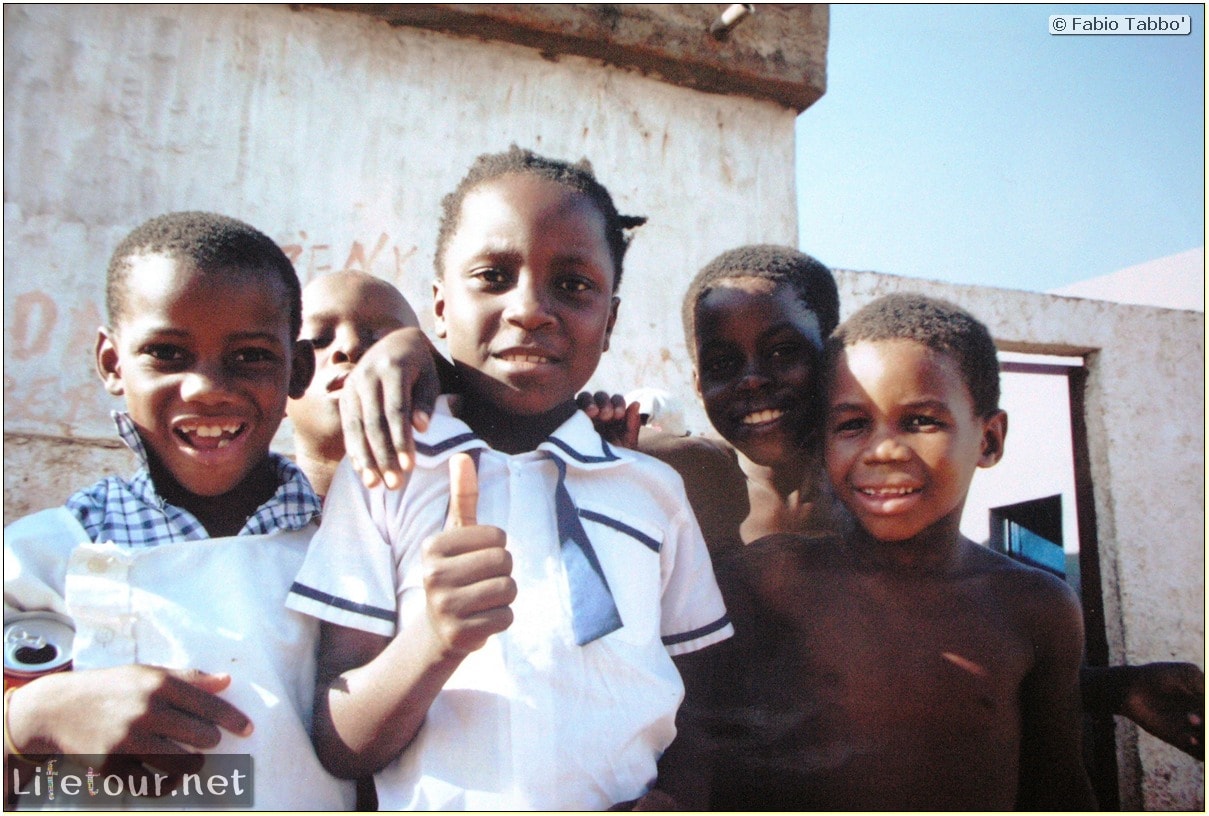 Fabios-LifeTour-Angola-2001-2003-Luanda-Luanda-slums-19775