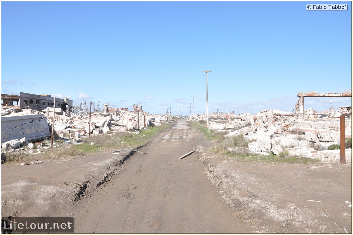 Fabios-LifeTour-Argentina-2015-July-August-Epecuen-Epecuen-ghost-town-3.-Epecuen-Ghost-town-10673