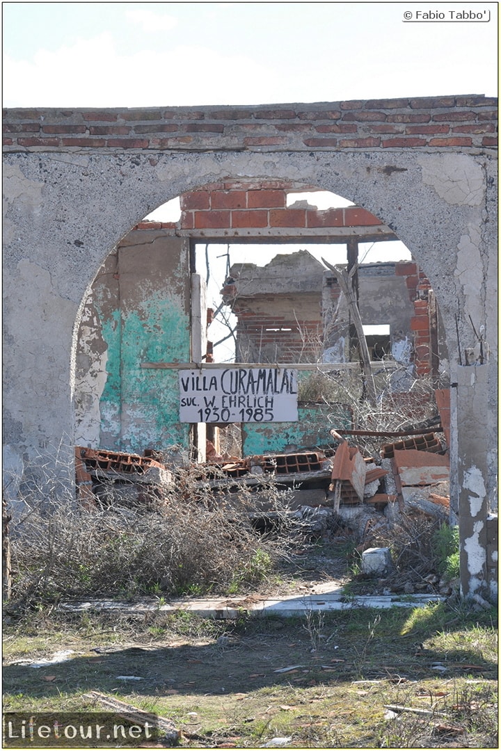 Fabios-LifeTour-Argentina-2015-July-August-Epecuen-Epecuen-ghost-town-3.-Epecuen-Ghost-town-10992