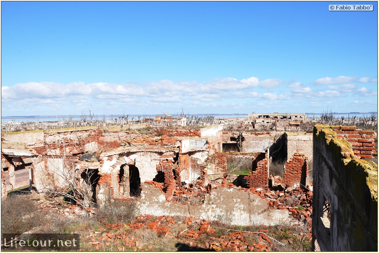 Fabios-LifeTour-Argentina-2015-July-August-Epecuen-Epecuen-ghost-town-3.-Epecuen-Ghost-town-7802-cover-1