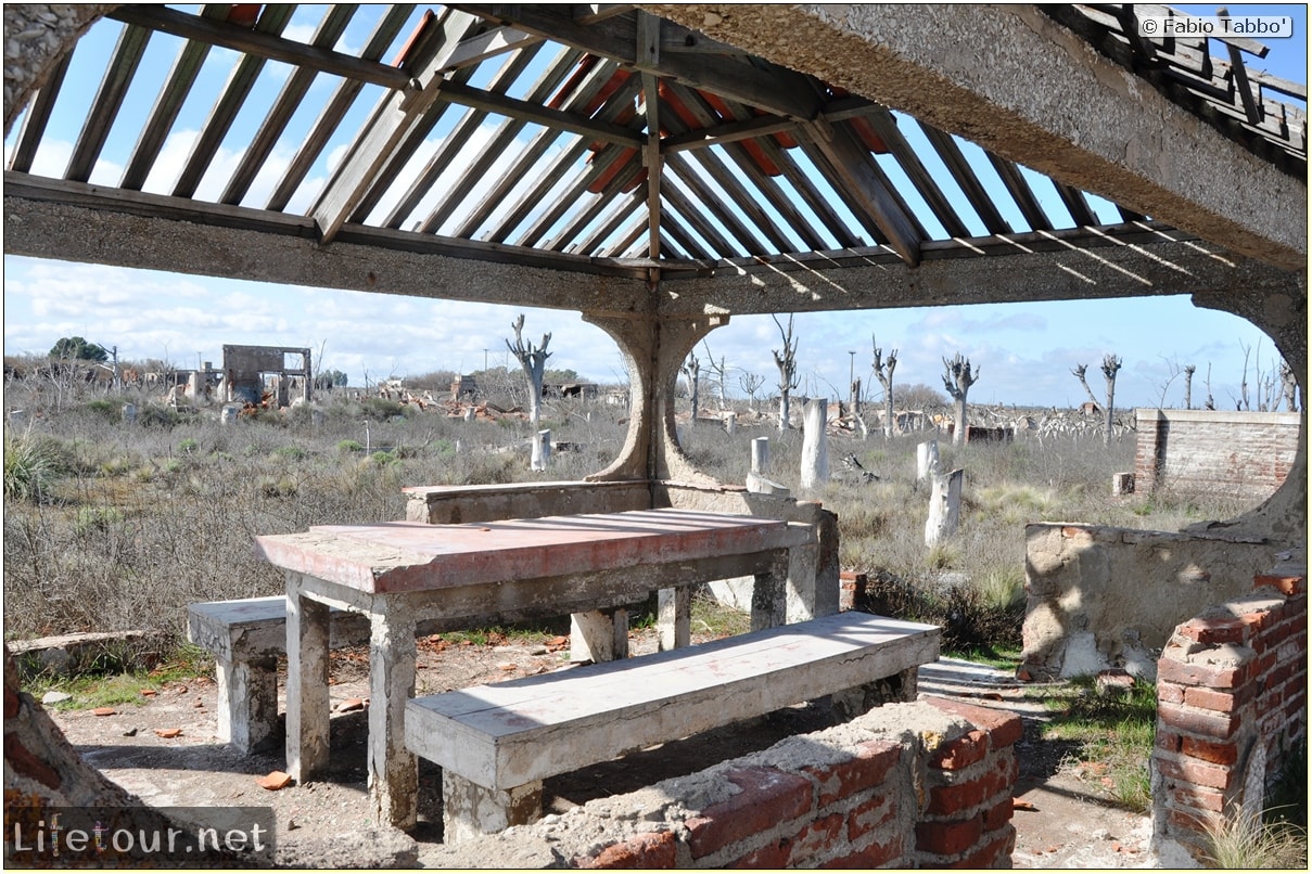 Fabios-LifeTour-Argentina-2015-July-August-Epecuen-Epecuen-ghost-town-3.-Epecuen-Ghost-town-8085-cover