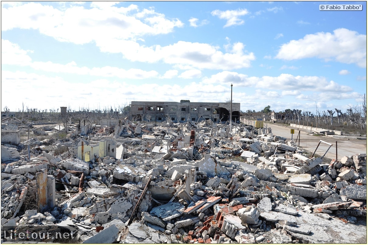 Fabios-LifeTour-Argentina-2015-July-August-Epecuen-Epecuen-ghost-town-3.-Epecuen-Ghost-town-9341-cover-1