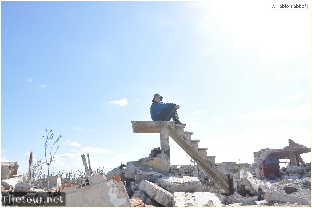 Fabios-LifeTour-Argentina-2015-July-August-Epecuen-Epecuen-ghost-town-3.-Epecuen-Ghost-town-9531-cover