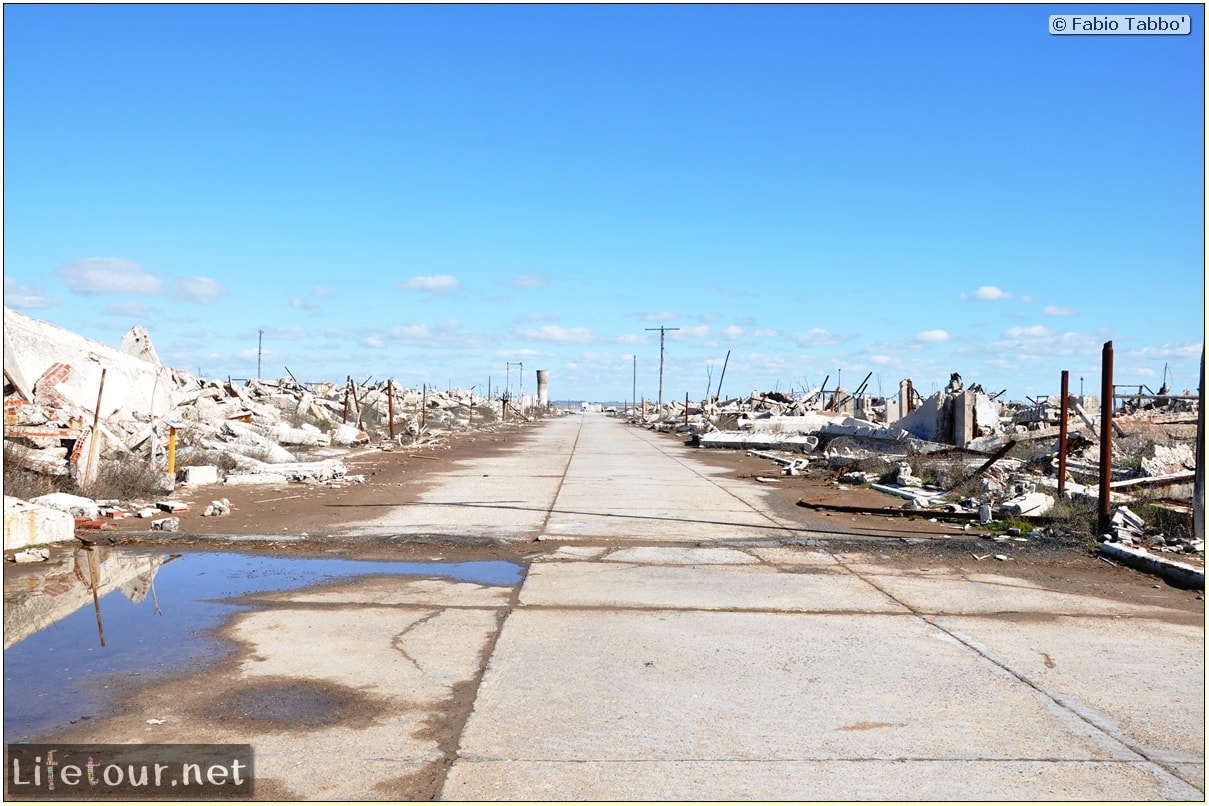 Fabios-LifeTour-Argentina-2015-July-August-Epecuen-Epecuen-ghost-town-3.-Epecuen-Ghost-town-9674-cover