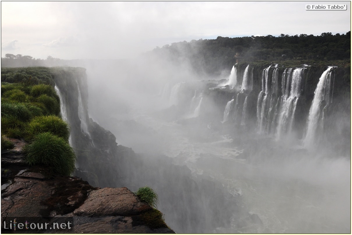 Fabios-LifeTour-Argentina-2015-July-August-Puerto-Iguazu-falls-The-Iguazu-falls-3814-cover