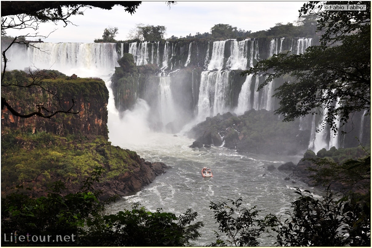 Fabios-LifeTour-Argentina-2015-July-August-Puerto-Iguazu-falls-The-Iguazu-falls-7715-cover