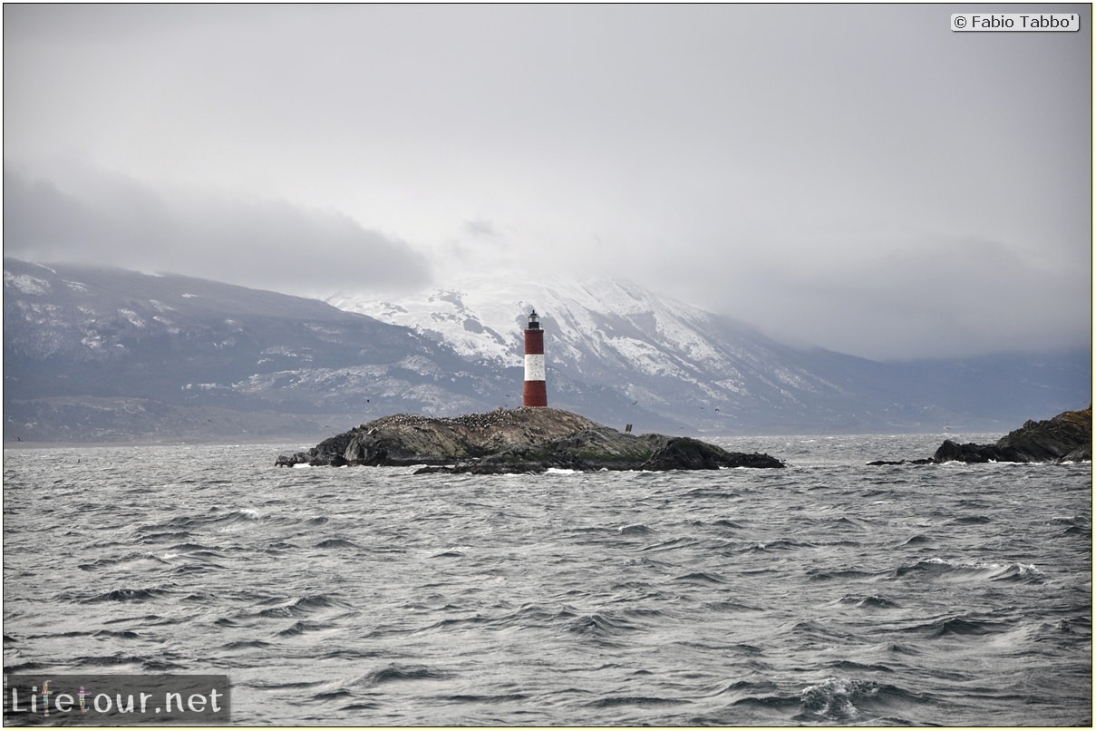 Fabios-LifeTour-Argentina-2015-July-August-Ushuaia-Beagle-Channel-4-Les-Eclaireurs-lighthouse-10110-cover-1