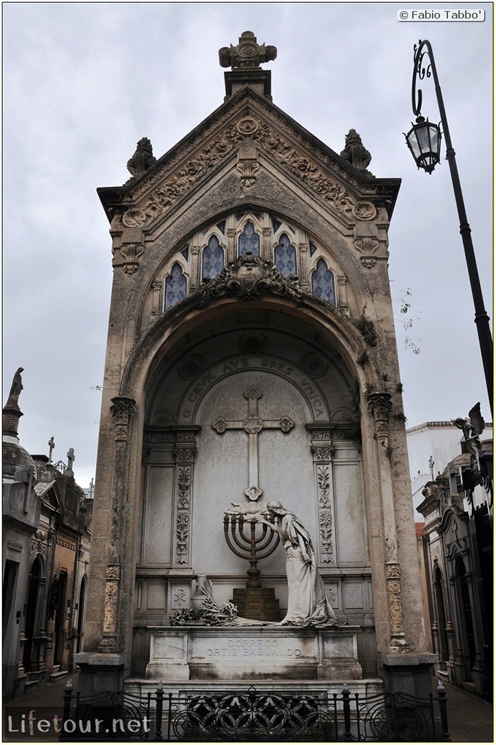 Fabios-LifeTour-Argentina-2015-July-August-buenos-aires-Recoleta-Recoleta-Cemetery-3311