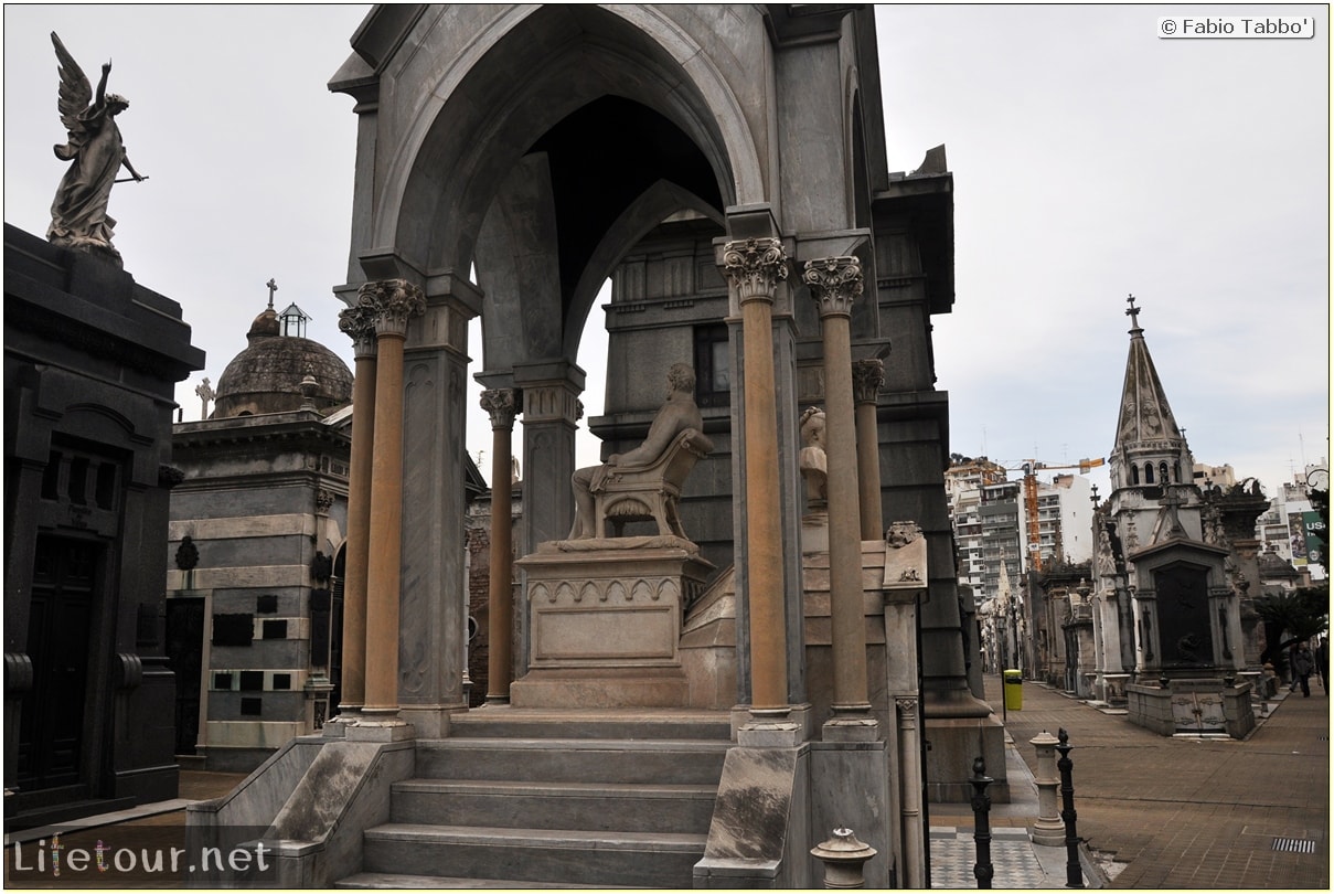 Fabios-LifeTour-Argentina-2015-July-August-buenos-aires-Recoleta-Recoleta-Cemetery-3759