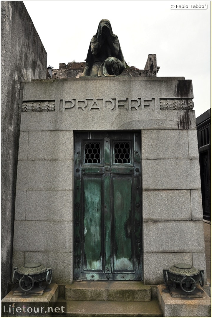 Fabios-LifeTour-Argentina-2015-July-August-buenos-aires-Recoleta-Recoleta-Cemetery-4155-cover