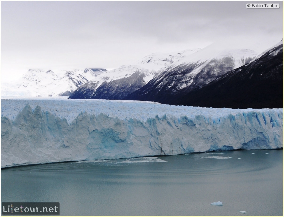 Glacier-Perito-Moreno-Northern-section-Glacier-breaking-photo-sequence-246