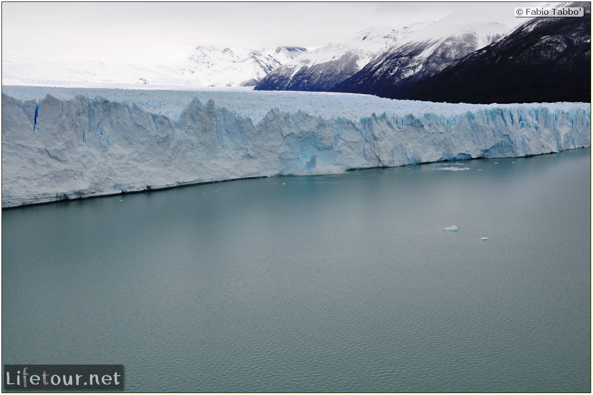 Glacier-Perito-Moreno-Northern-section-Glacier-breaking-photo-sequence-252-cover-1