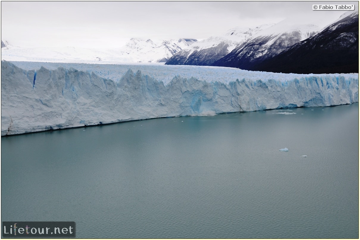 Glacier-Perito-Moreno-Northern-section-Glacier-breaking-photo-sequence-254