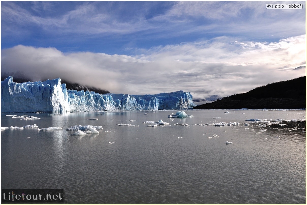 Glacier-Perito-Moreno-Southern-section-Hielo-y-Aventura-trekking-1-Bus-Boat-Trip-1013