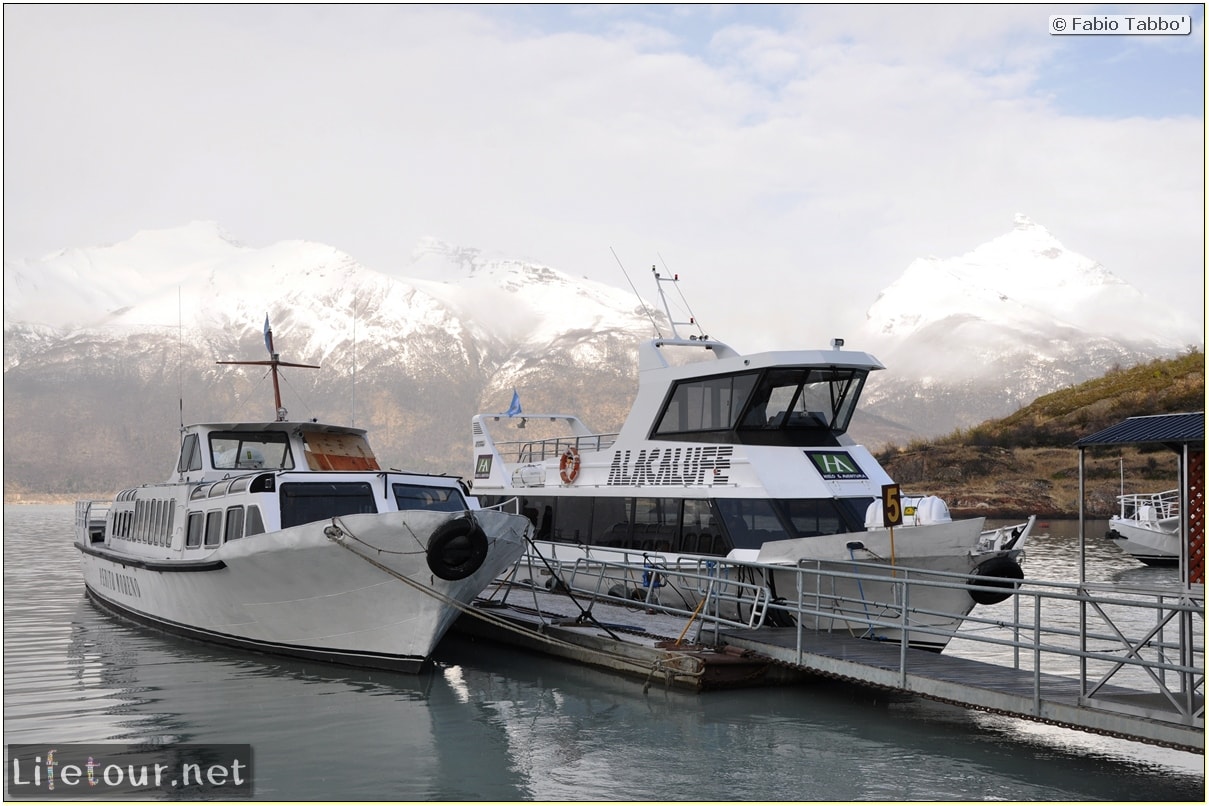 Glacier-Perito-Moreno-Southern-section-Hielo-y-Aventura-trekking-1-Bus-Boat-Trip-1076