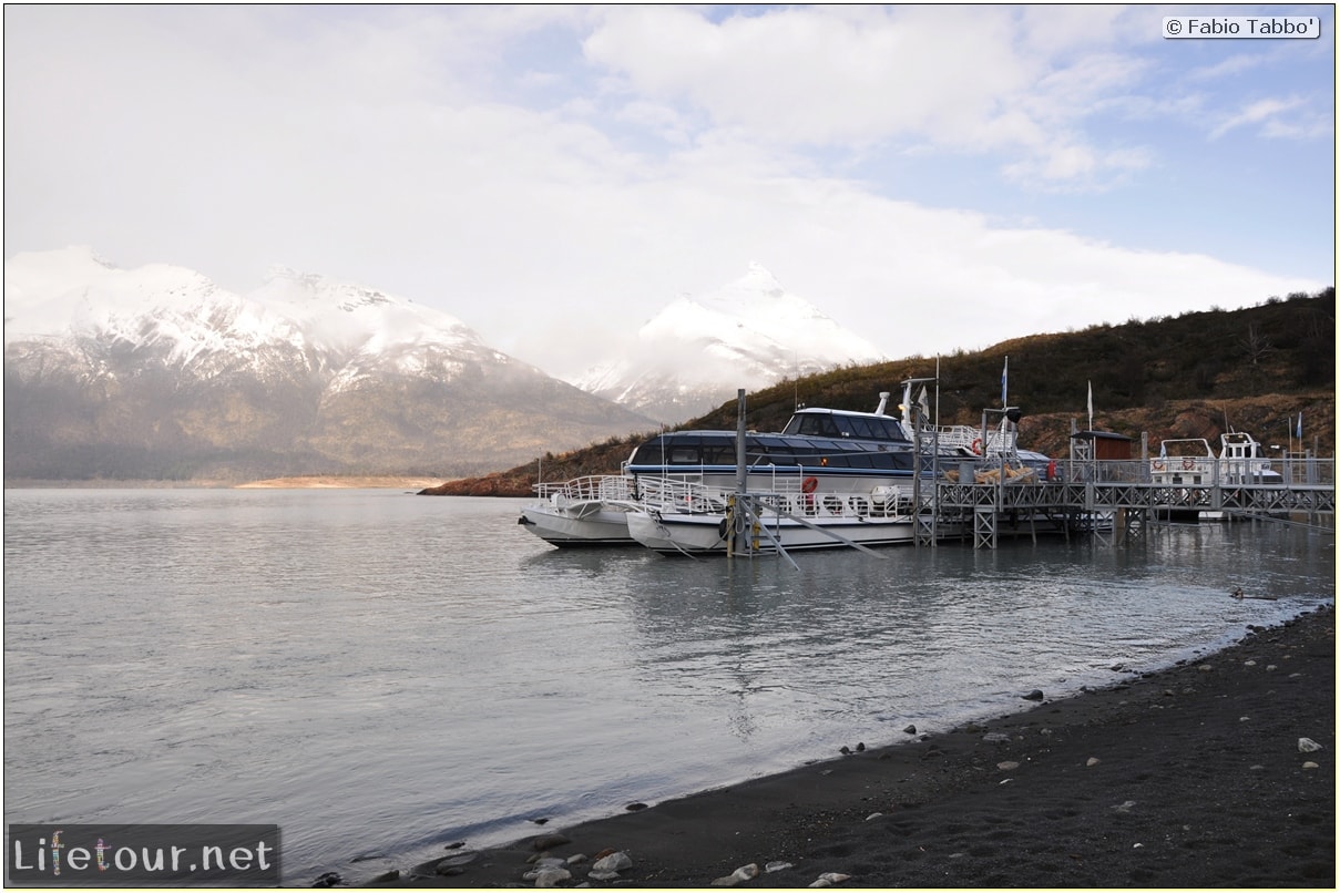 Glacier-Perito-Moreno-Southern-section-Hielo-y-Aventura-trekking-1-Bus-Boat-Trip-1103