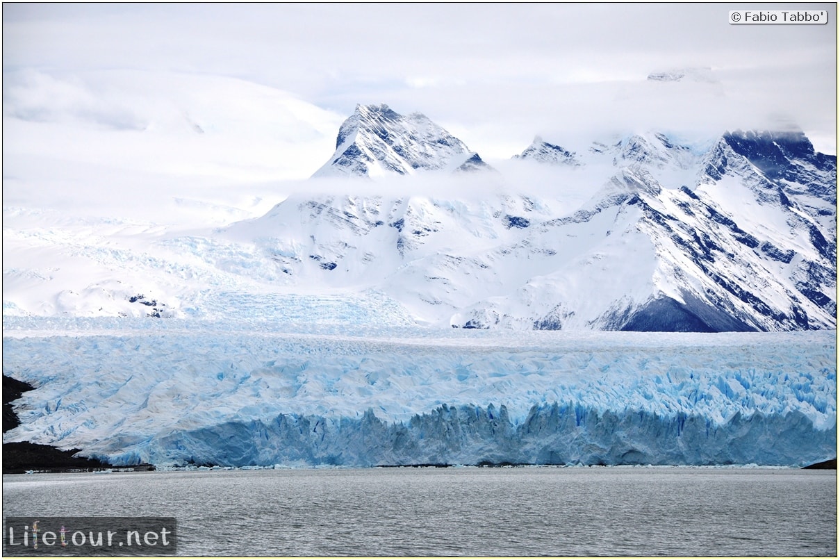 Glacier-Perito-Moreno-Southern-section-Hielo-y-Aventura-trekking-6-return-trip-by-boat-258