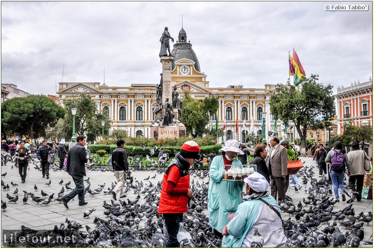 Fabio_s-LifeTour---Bolivia-(2015-March)---La-Paz---Plaza-Murillo---2832