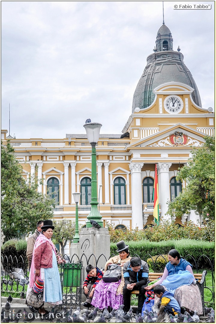 Fabio_s-LifeTour---Bolivia-(2015-March)---La-Paz---Plaza-Murillo---3257