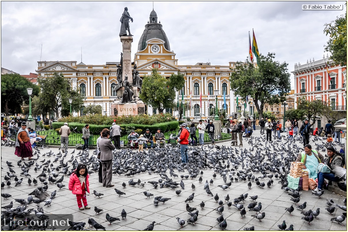 Fabio_s-LifeTour---Bolivia-(2015-March)---La-Paz---Plaza-Murillo---4009