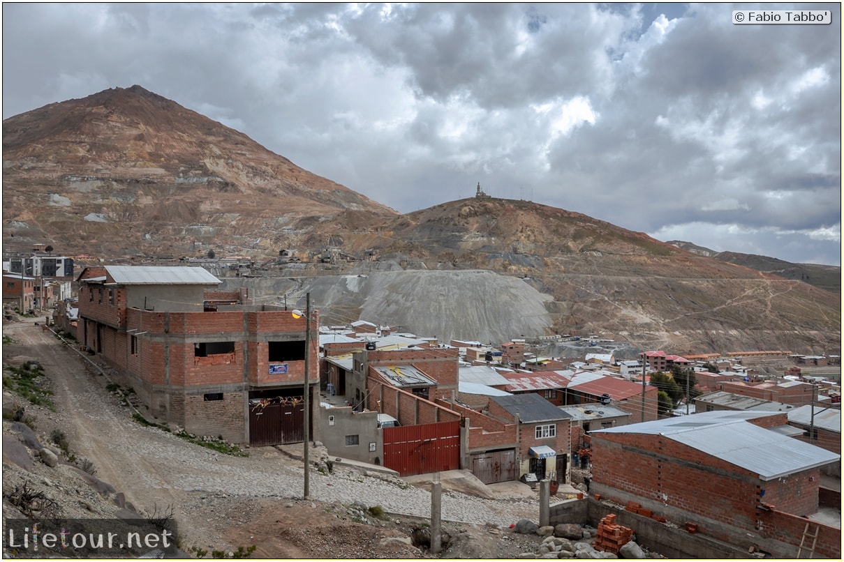 Fabio_s-LifeTour---Bolivia-(2015-March)---Potosi---mine---1.-Mining-plant---4200