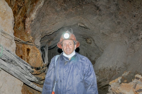 Fabio_s-LifeTour---Bolivia-(2015-March)---Potosi---mine---2.-Inside-the-mine-(welcome-to-hell)---4493-cover