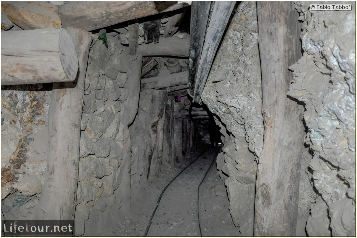 Fabio_s-LifeTour---Bolivia-(2015-March)---Potosi---mine---2.-Inside-the-mine-(welcome-to-hell)---4840