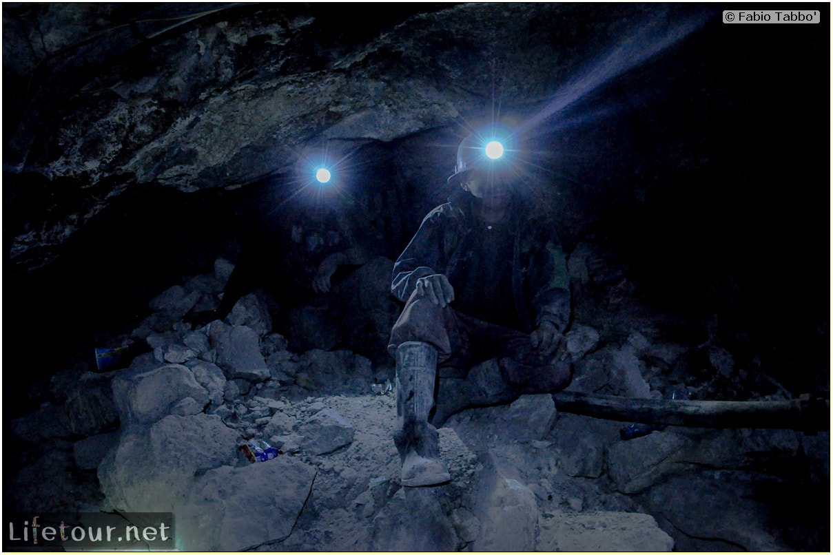 Fabio_s-LifeTour---Bolivia-(2015-March)---Potosi---mine---2.-Inside-the-mine-(welcome-to-hell)---5178-cover