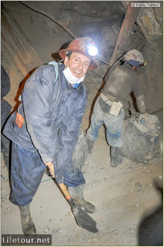 Fabio_s-LifeTour---Bolivia-(2015-March)---Potosi---mine---2.-Inside-the-mine-(welcome-to-hell)---6494-cover