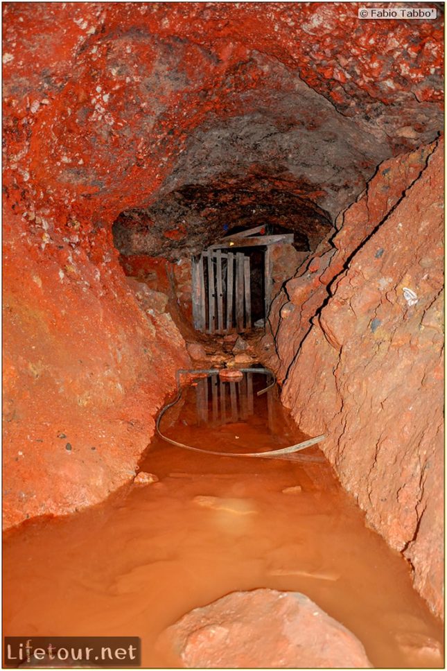 Fabio_s-LifeTour---Bolivia-(2015-March)---Potosi---mine---2.-Inside-the-mine-(welcome-to-hell)---7469