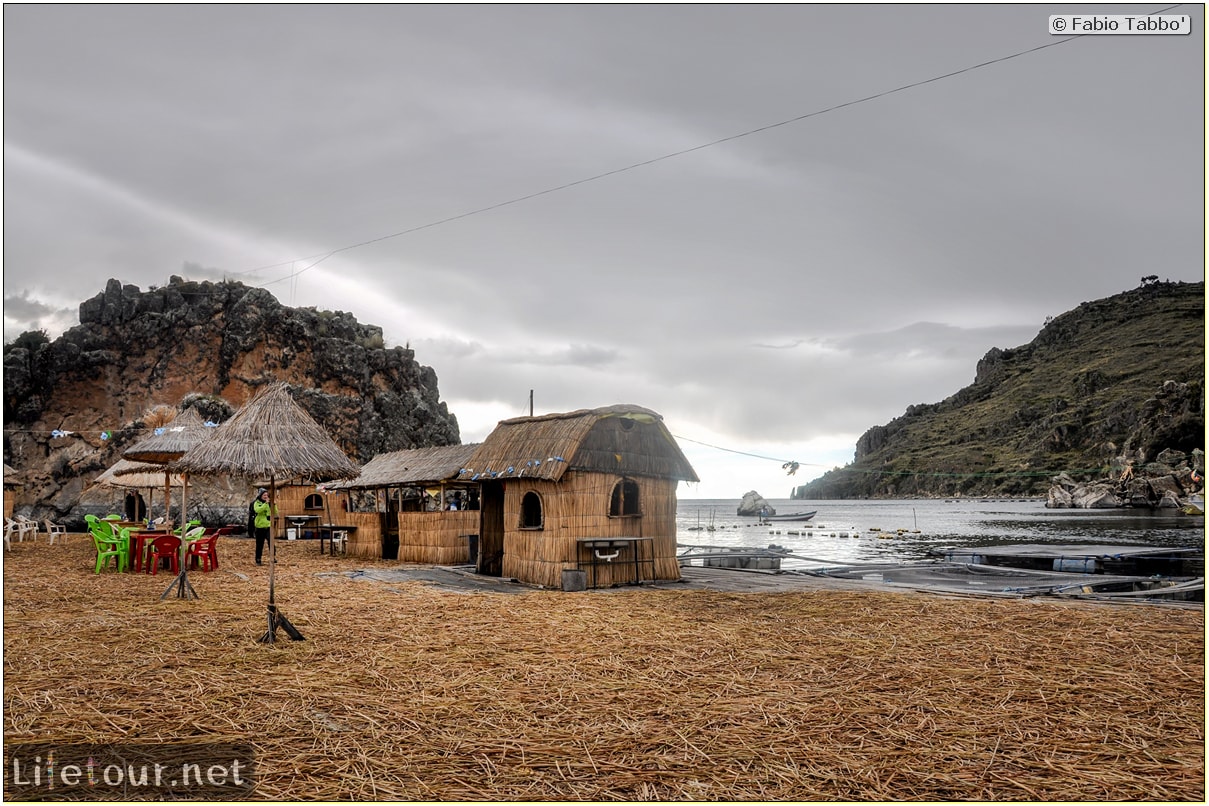 Fabio_s-LifeTour---Bolivia-(2015-March)---Titicaca---Titicaca-Lake---2.-Islas-flotantes---9694