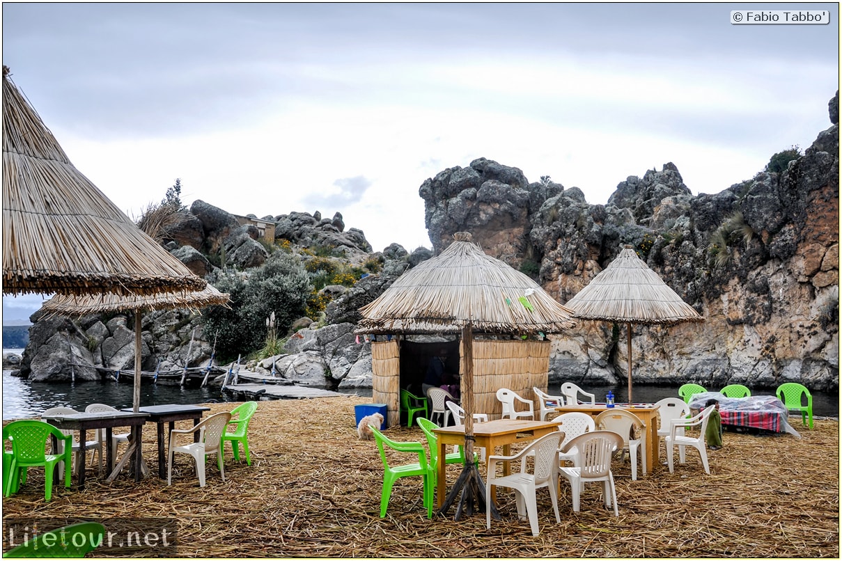 Fabio_s-LifeTour---Bolivia-(2015-March)---Titicaca---Titicaca-Lake---2.-Islas-flotantes---9719