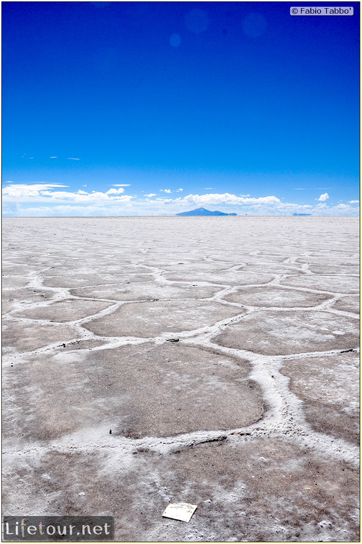 Fabio_s-LifeTour---Bolivia-(2015-March)---Ujuni---Salar-de-Ujuni---3--erratic-trekking---10566