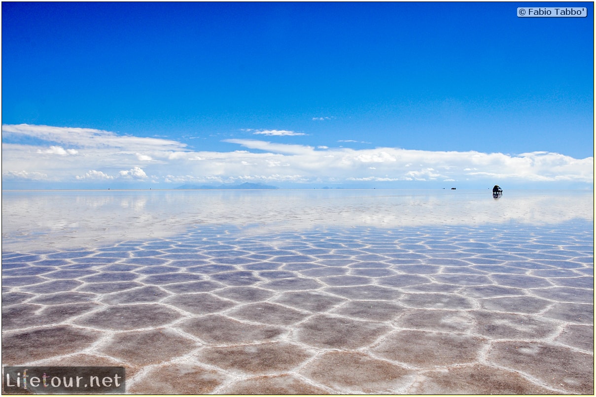 Fabio_s-LifeTour---Bolivia-(2015-March)---Ujuni---Salar-de-Ujuni---3--erratic-trekking---10835