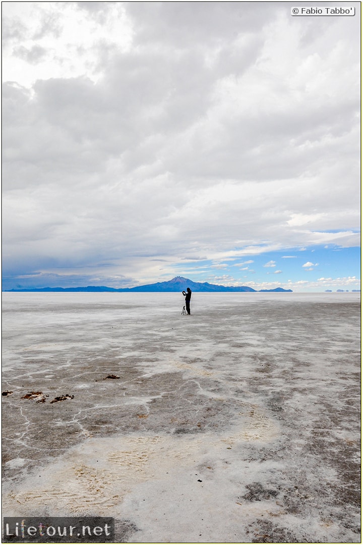 Fabio_s-LifeTour---Bolivia-(2015-March)---Ujuni---Salar-de-Ujuni---3--erratic-trekking---12040