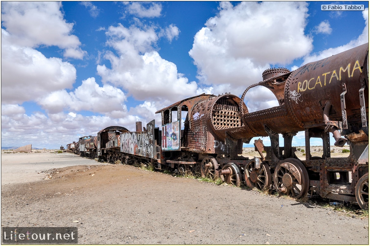 Fabio_s-LifeTour---Bolivia-(2015-March)---Ujuni---Ujuni-Train-Graveyard---2176-cover