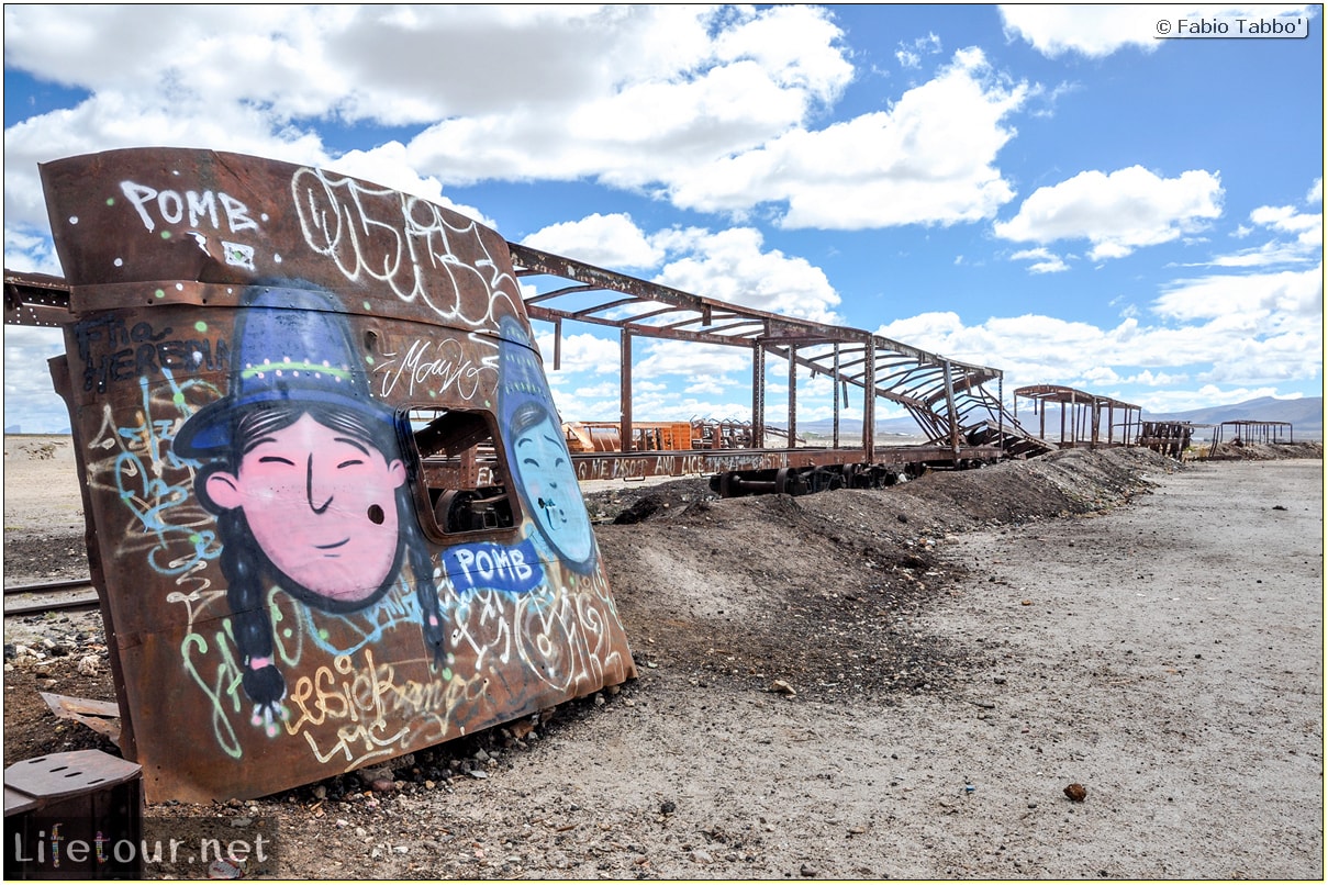 Fabio_s-LifeTour---Bolivia-(2015-March)---Ujuni---Ujuni-Train-Graveyard---3611