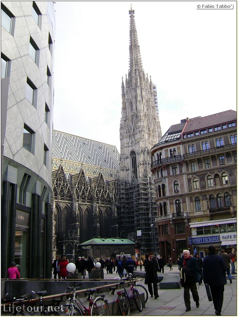 Fabios-LifeTour-Austria-1984-and-2009-January-Vienna-St-Stephens-Cathedral-Stephansdom-436-cover-1