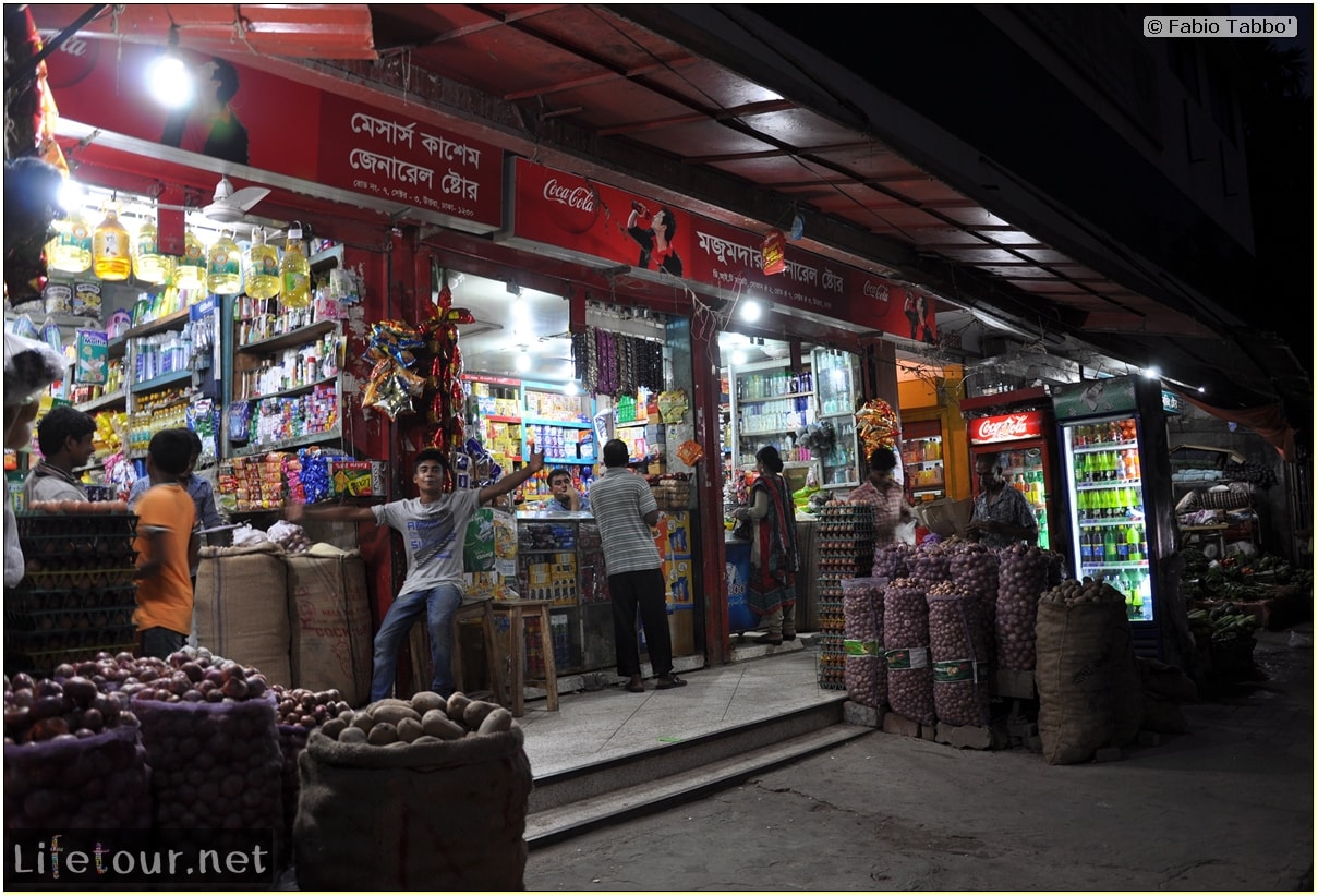 Fabios-LifeTour-Bangladesh-2014-May-Dacca-Night-markets-7259