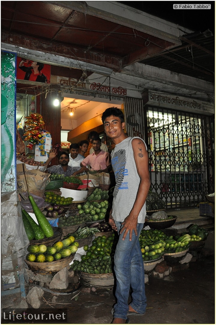 Fabios-LifeTour-Bangladesh-2014-May-Dacca-Night-markets-7741