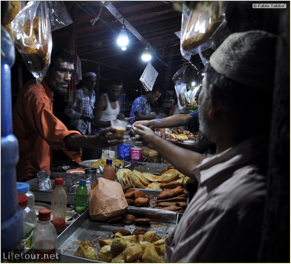 Fabios-LifeTour-Bangladesh-2014-May-Dacca-Night-markets-8286