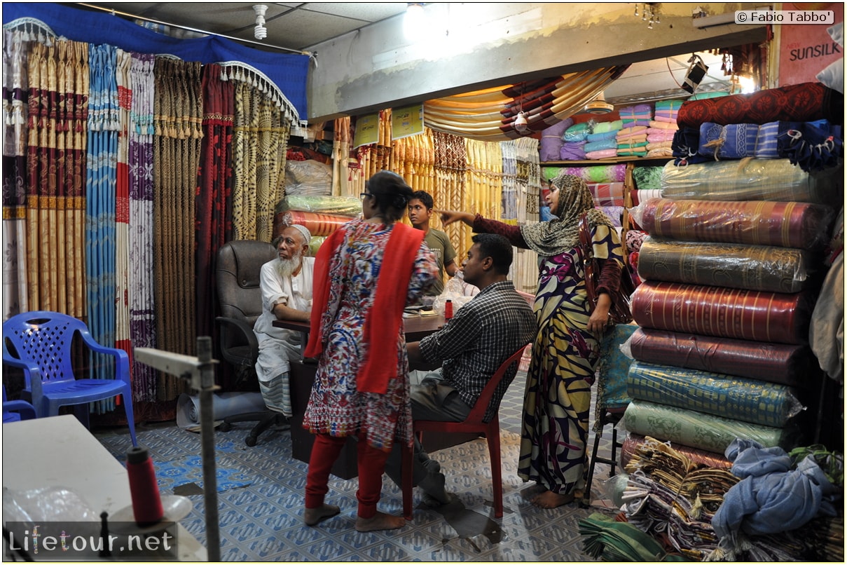 Fabios-LifeTour-Bangladesh-2014-May-Dacca-Night-markets-8737