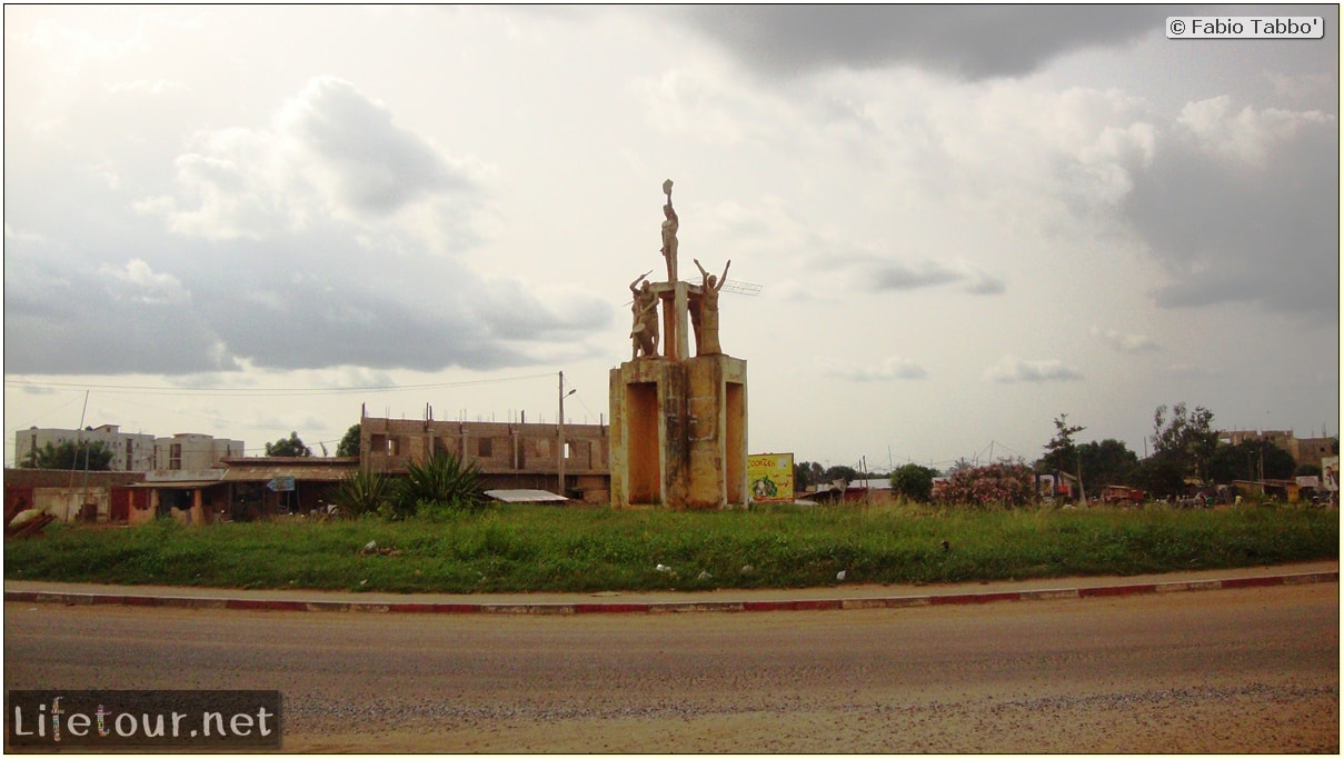 Fabio's LifeTour - Benin (2013 May) - Abomey - Abomey City - 1543
