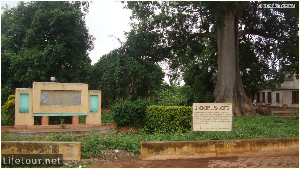 Fabio's LifeTour - Benin (2013 May) - Abomey - Abomey City - 1561