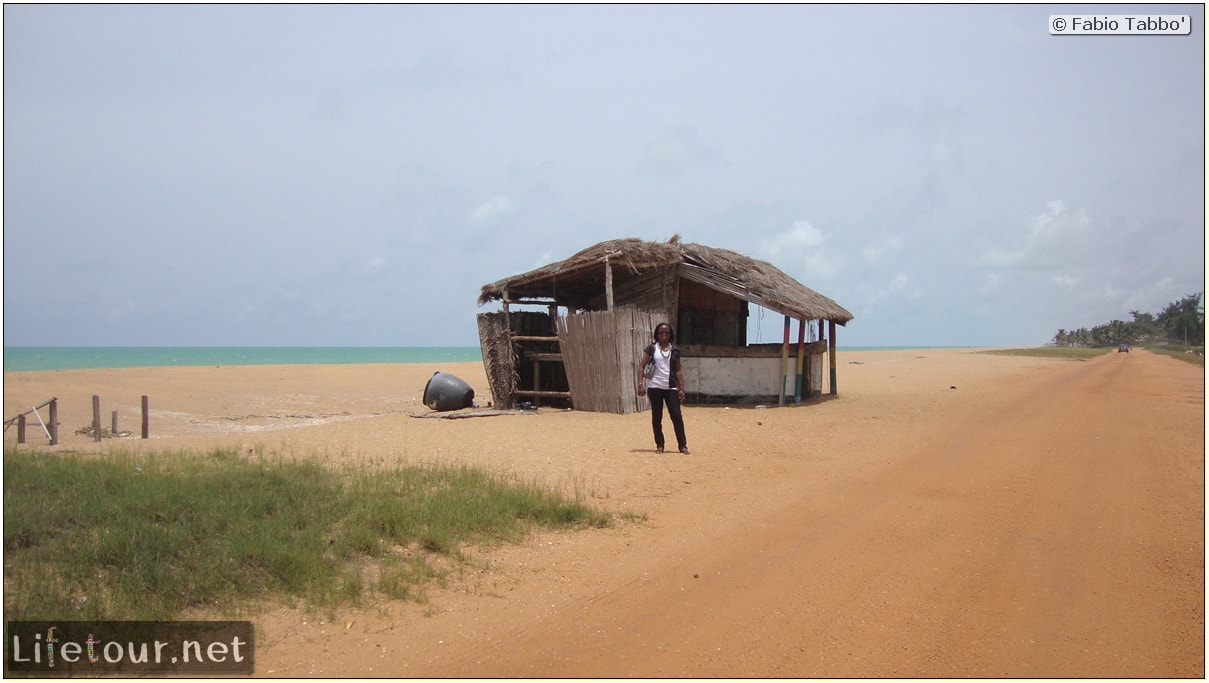 Fabio's LifeTour - Benin (2013 May) - Grand Popo - Comptoirs Coloniaux de Gbecon (ghost town) - 1424