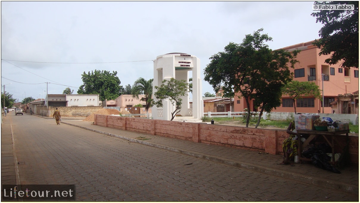 Fabio's LifeTour - Benin (2013 May) - Ouidah - City - 1431