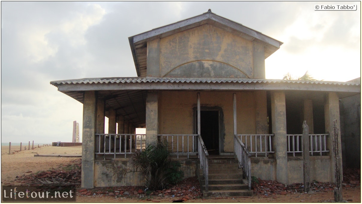 Fabios-LifeTour-Benin-2013-May-Ouidah-Porte-du-Non-Retour-1452